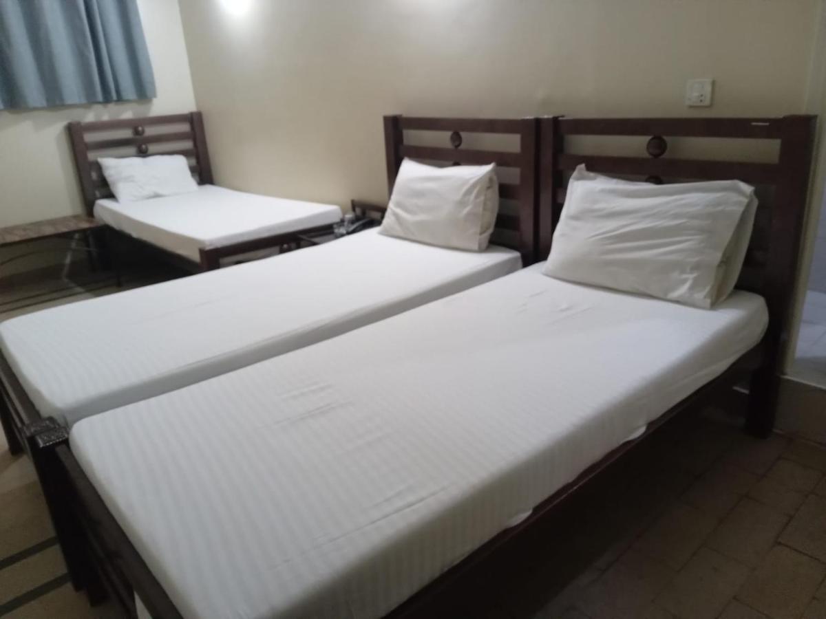 New Hotel Chilton Karaczi Zewnętrze zdjęcie