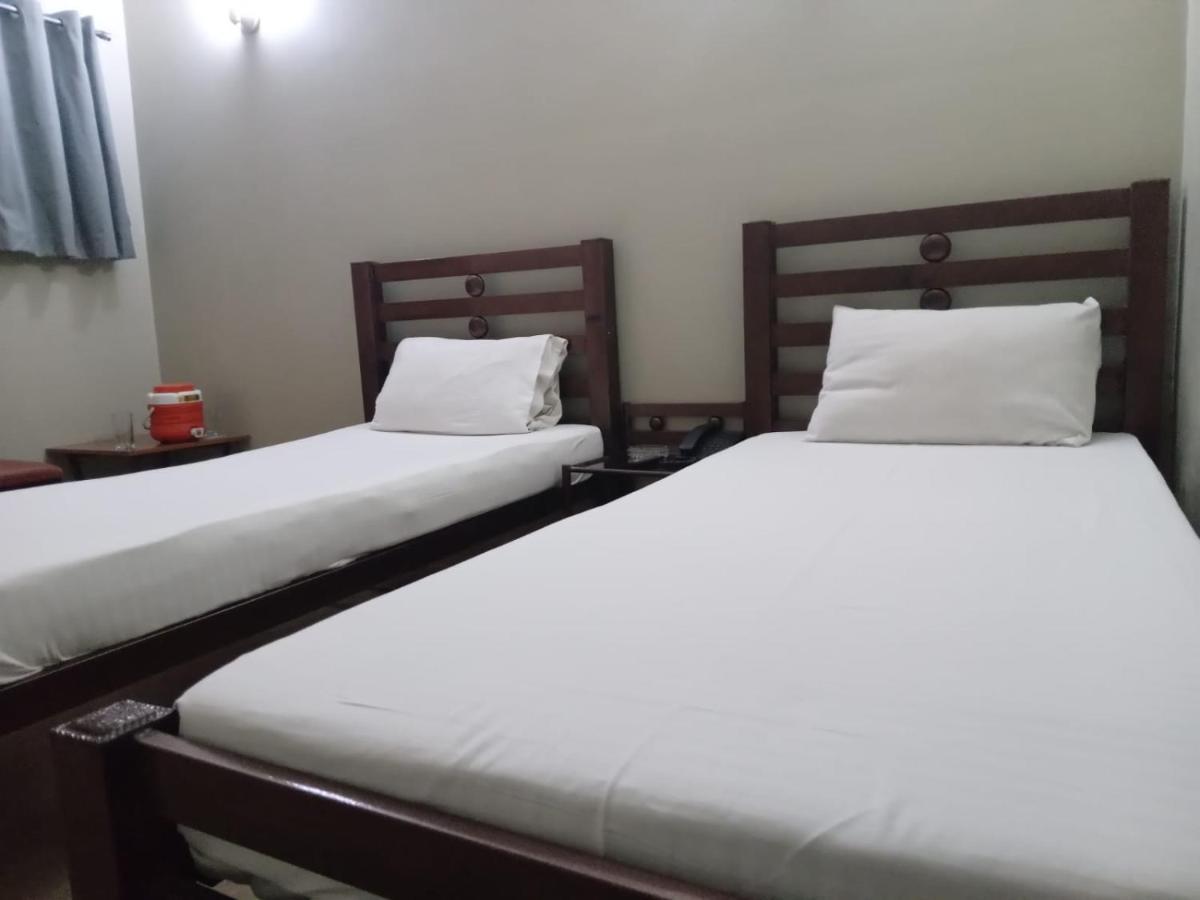New Hotel Chilton Karaczi Zewnętrze zdjęcie